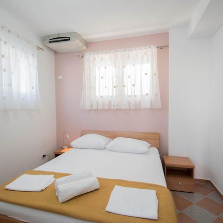 Villa Kameni Dvori Baska Voda Room photo